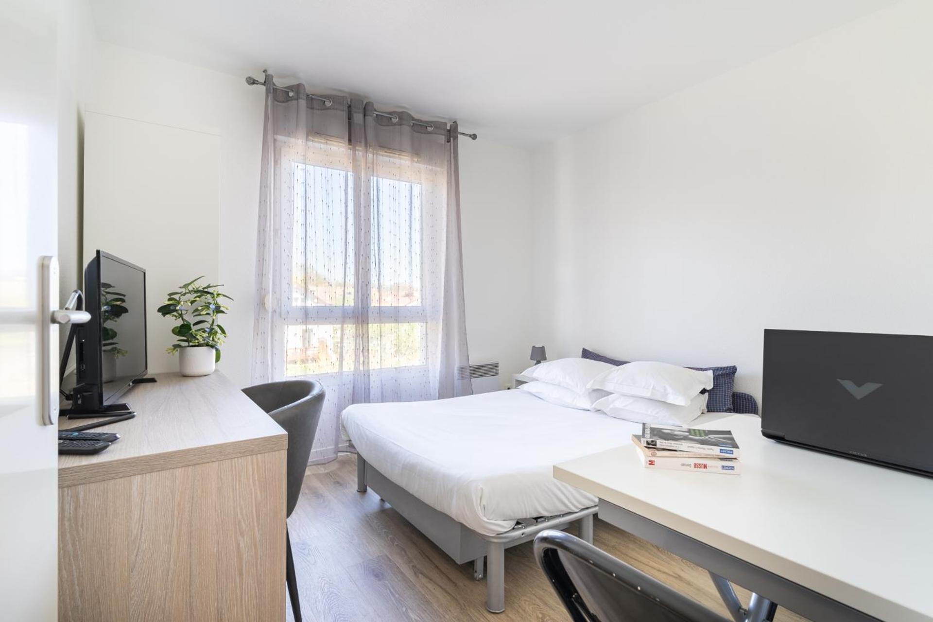 Sejours & Affaires Annecy Le Pont Neuf Aparthotel Cran-Gevrier Luaran gambar