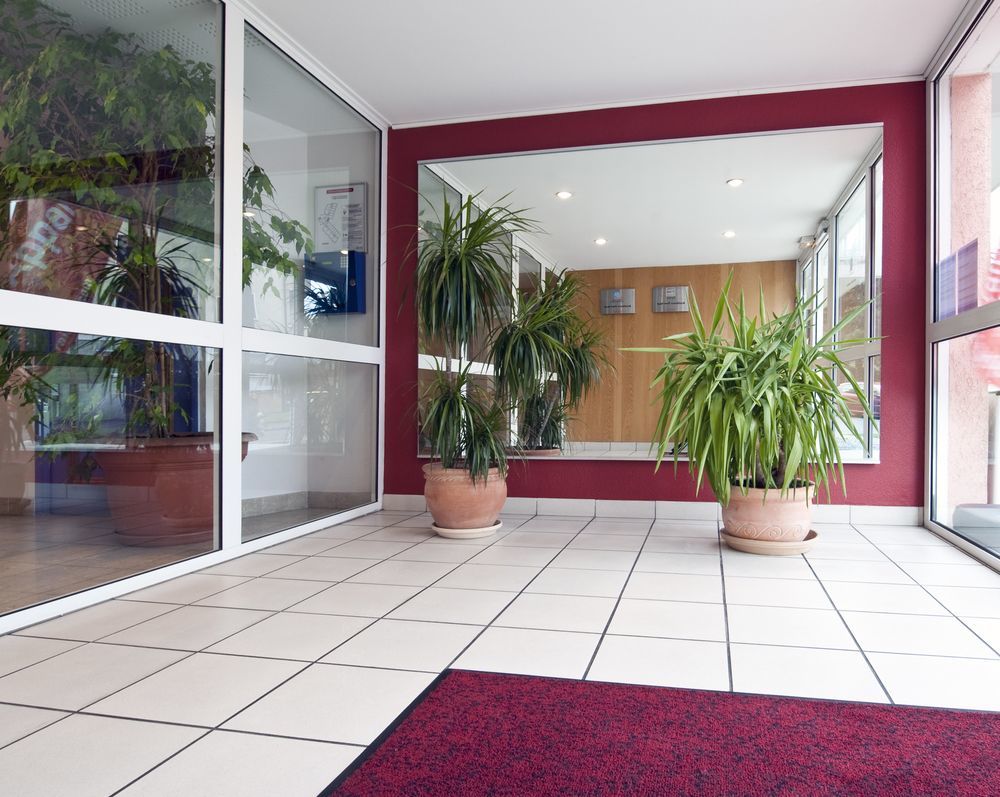 Sejours & Affaires Annecy Le Pont Neuf Aparthotel Cran-Gevrier Luaran gambar