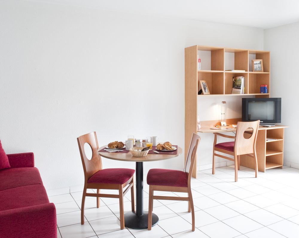 Sejours & Affaires Annecy Le Pont Neuf Aparthotel Cran-Gevrier Luaran gambar